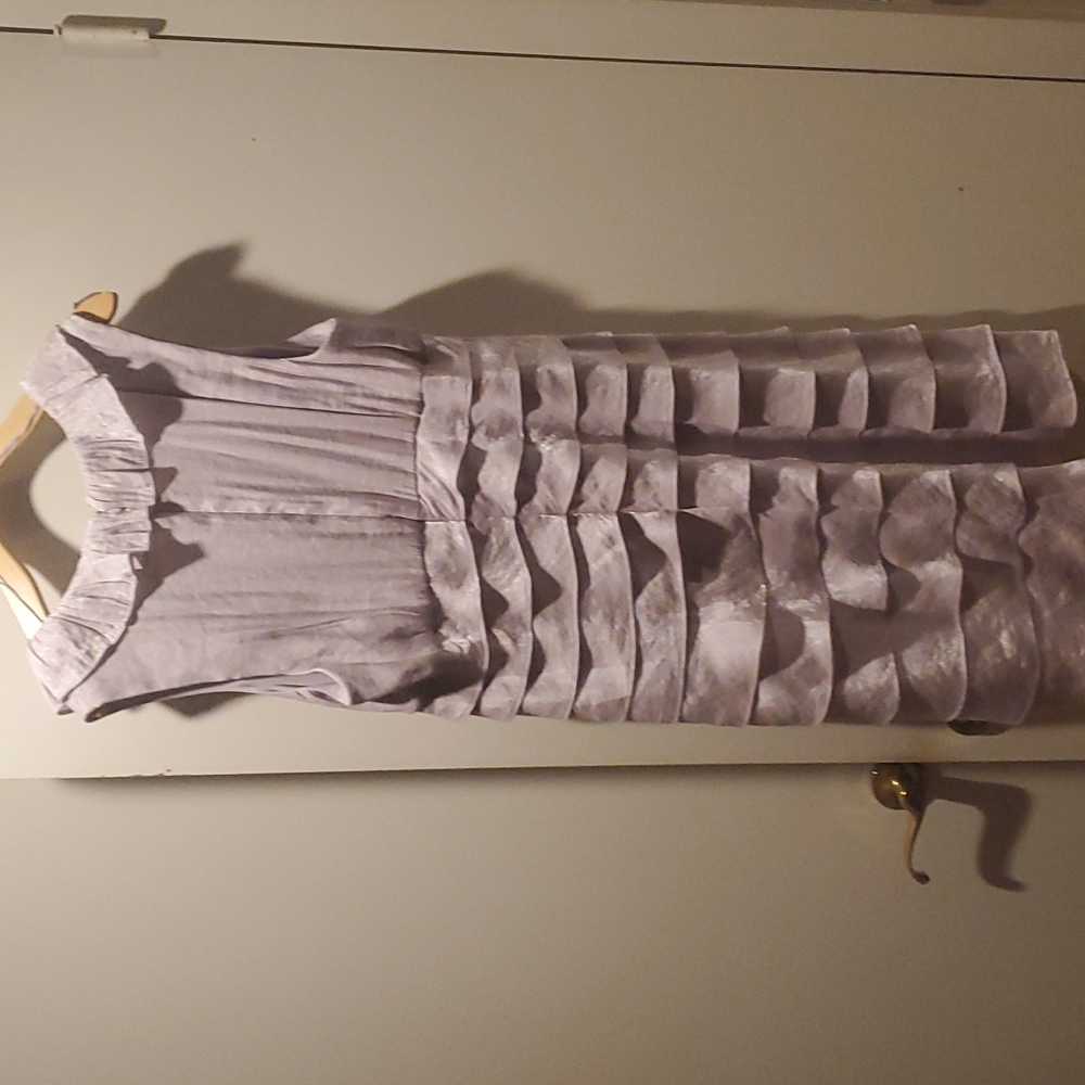 Dress - Picture 2 of 4